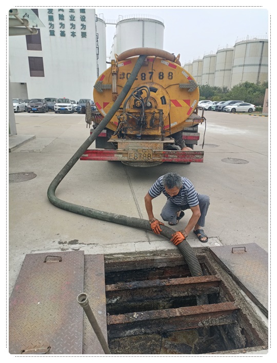 兰山隔油池清掏