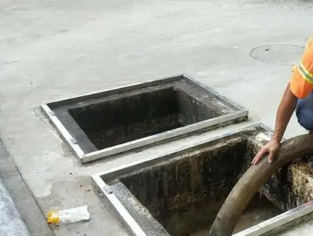 兰山化粪池清理